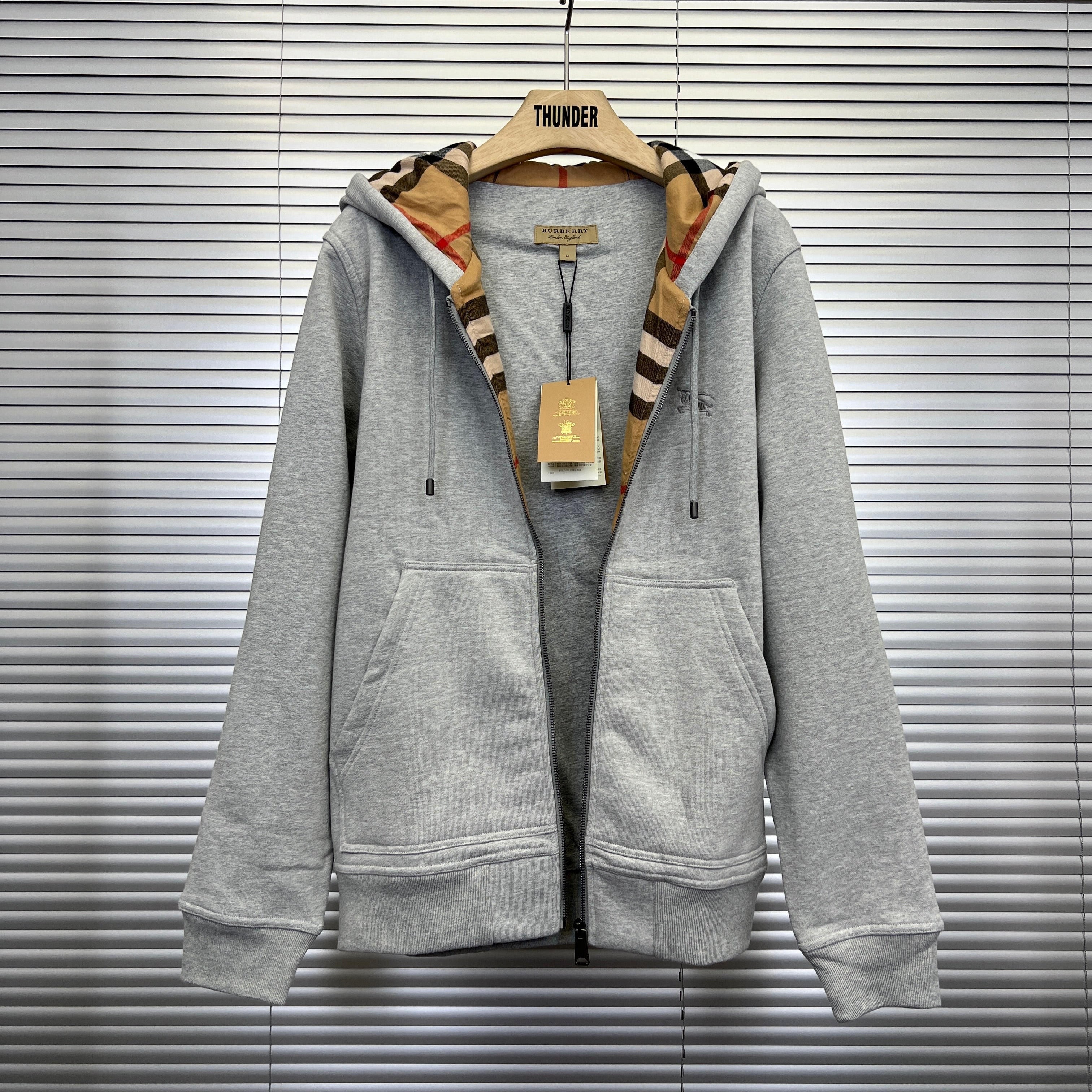 LOWKEYN Hoodie Zippé Burberry